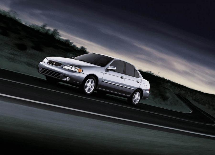  Nissan Sentra 1999 года  (фото 8 из 25)